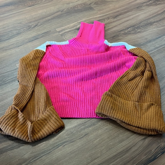 Color block turtle neck - Picture 3 of 3